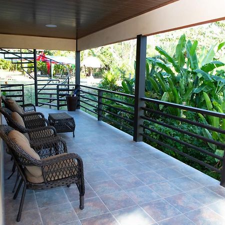 Jungle Lodge At Wild Sun Rescue Center Cabuya  Bagian luar foto