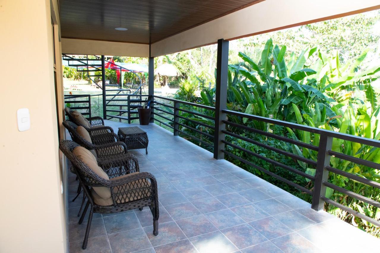 Jungle Lodge At Wild Sun Rescue Center Cabuya  Bagian luar foto