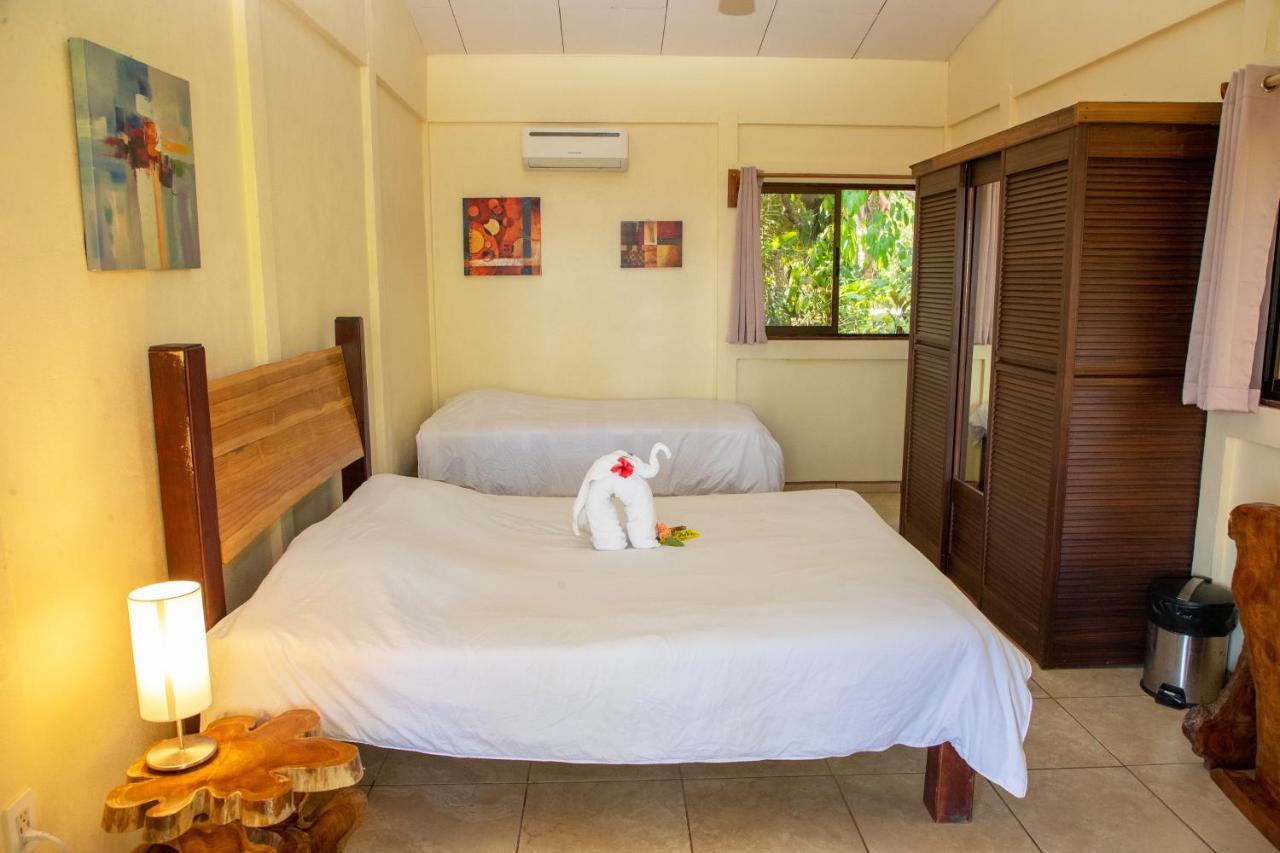 Jungle Lodge At Wild Sun Rescue Center Cabuya  Bagian luar foto
